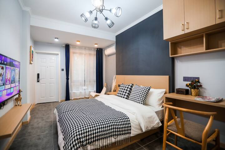 「九月」予见•109南京南站旁/雨花台/临地铁/近宜家/夜游夫子庙秦淮河老门东/滚筒洗衣机/舒适温馨