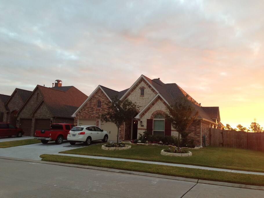 SIDE FRONT SUNRISE