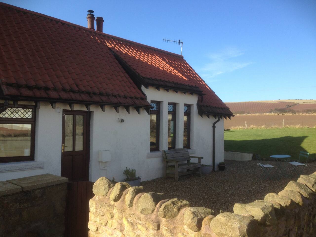 Haven Cottage By The Sea Houses For Rent In Coldingham