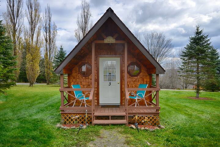 03 Beautiful Hewn Cedar Log Cottages Cabins For Rent In Edmeston