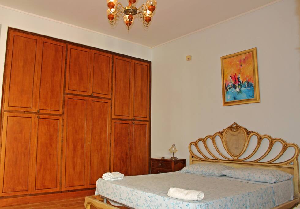 double-triple-quadruple room with shared bathroom