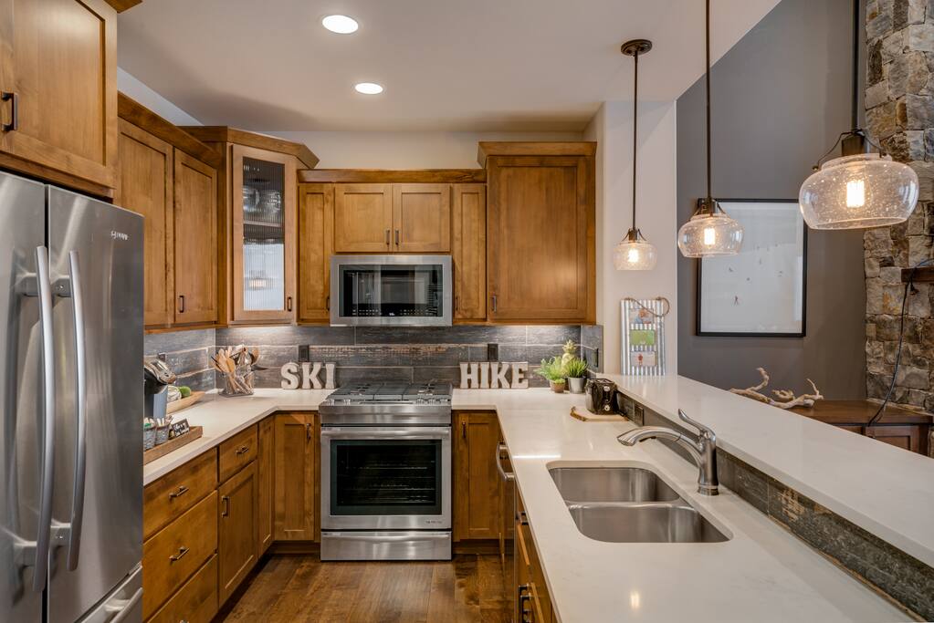 Kitchen with quartz countertops