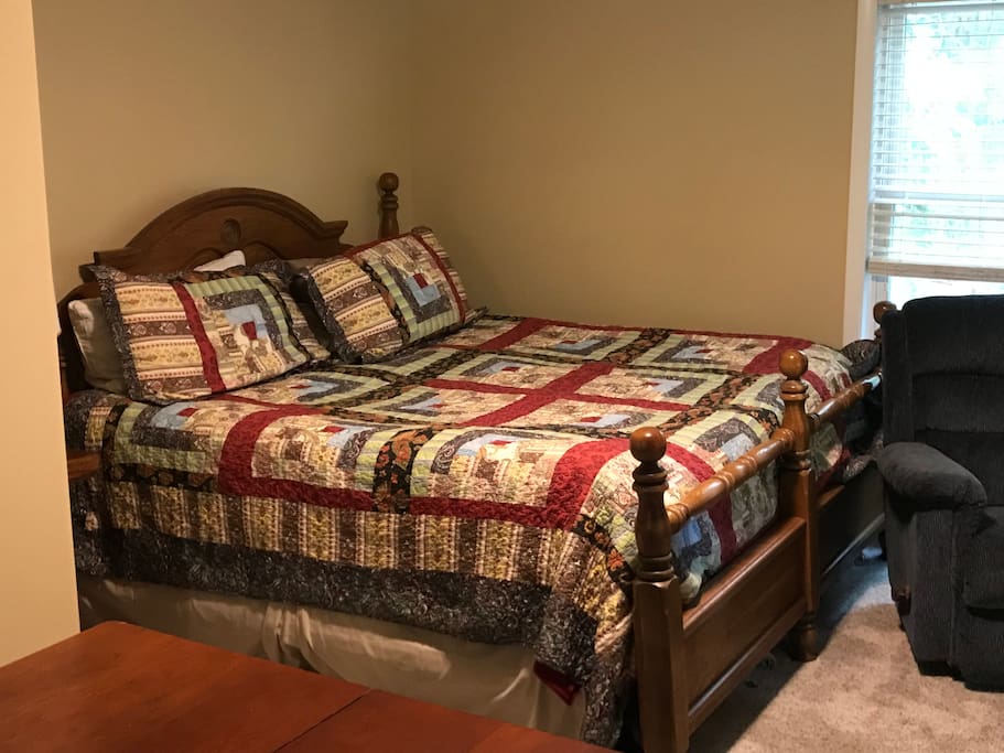 Master bedroom, King Bed, large screen tv (first floor)