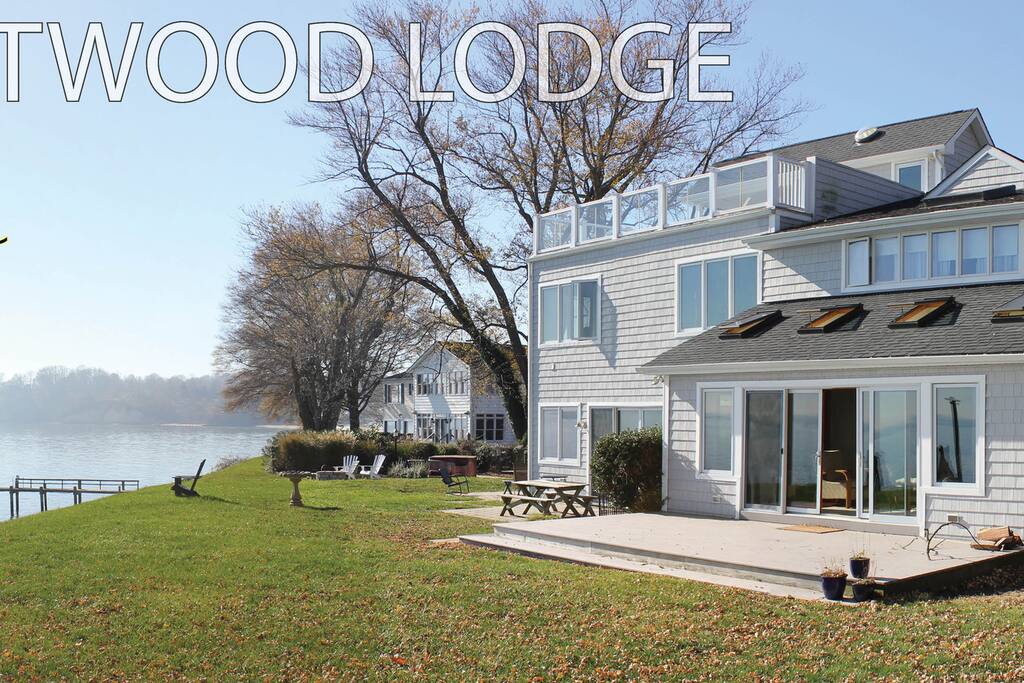 THE DRIFTWOOD LODGE waterfront Houses for Rent in Tracys Landing