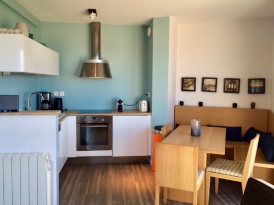 Coin cuisine vue sur mer