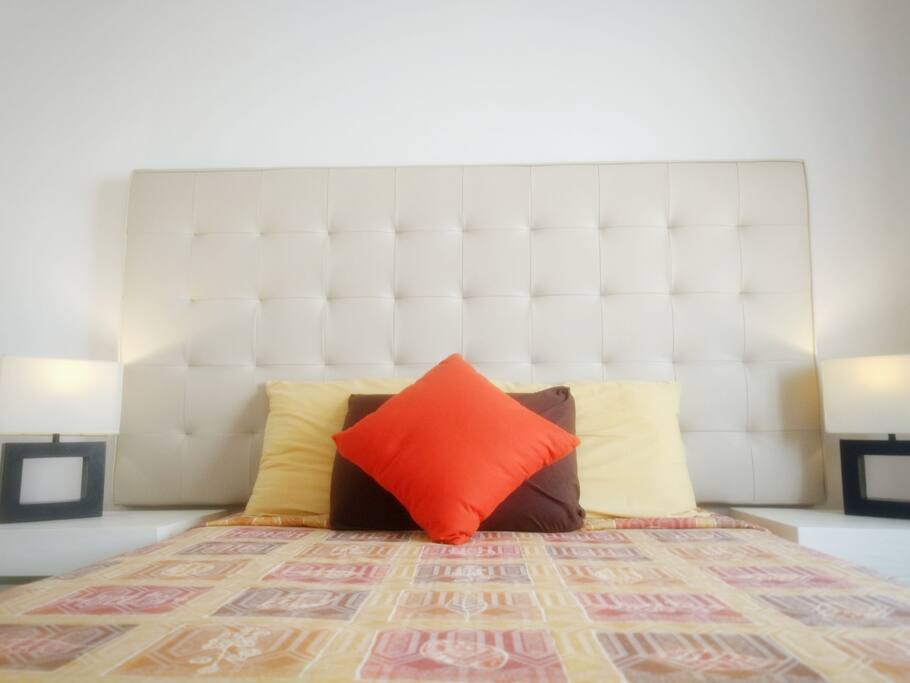 You and your family deserve to have the most comfortable vacations, that is why you will have two rooms with queen sized beds each, extra bed linens and privacy doors that will keep everybody happy.
