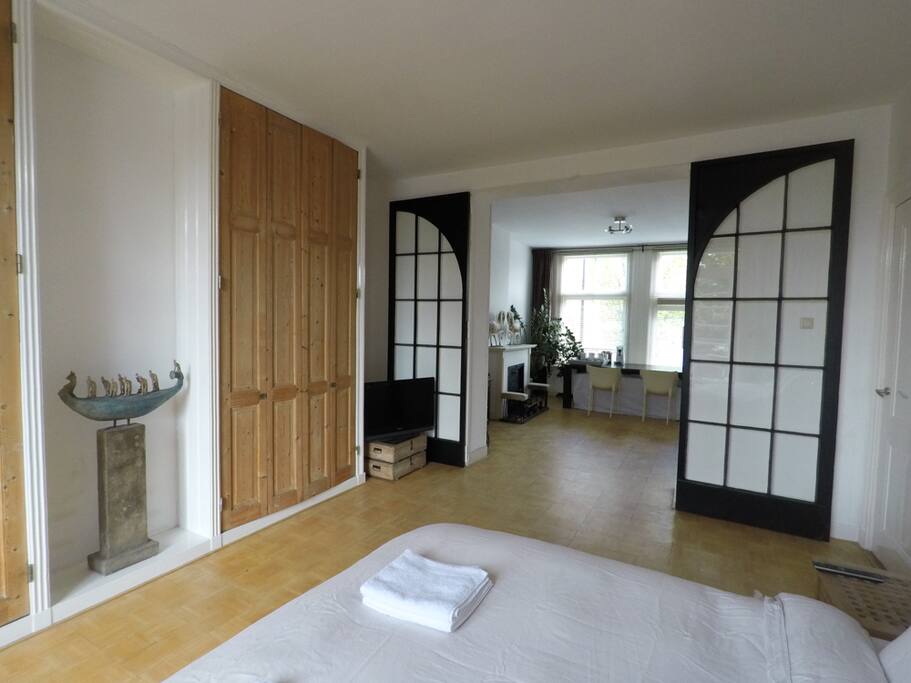 Overview bedroom