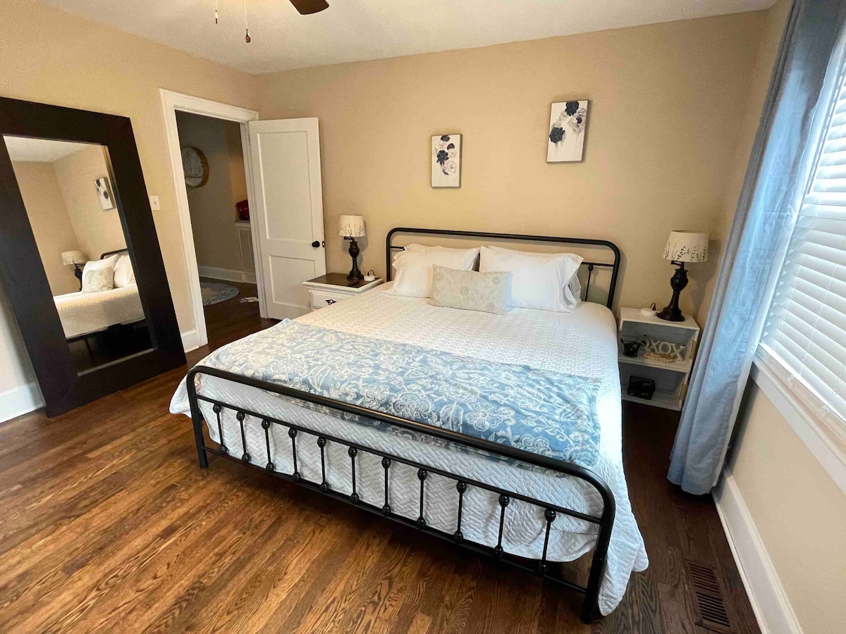 One of two bedrooms on first floor with King bed, box and ceiling fans, 40" SMART TV and large closet. Between the two bedrooms is a full bath.