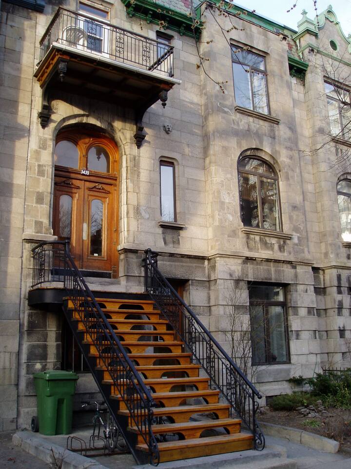 Le PlateauMontRoyal Holiday Rentals & Homes Le PlateauMontRoyal