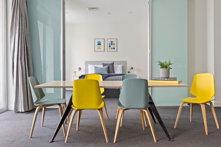 Huge, Central and Stylish apartment