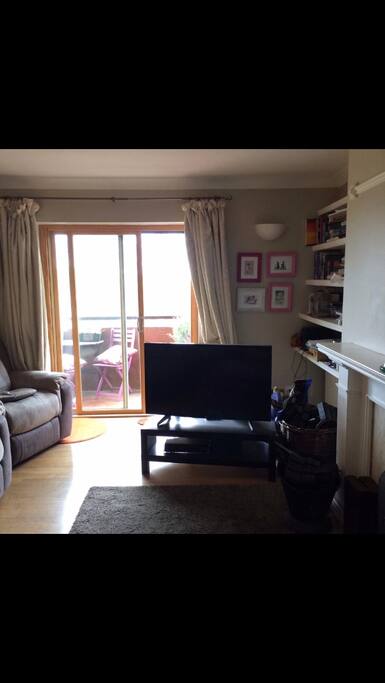 Sitting room, wifi, Tv, Netflix