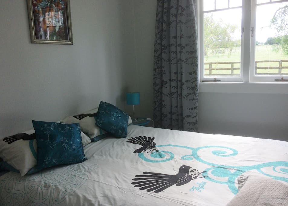 Private Queen bedroom