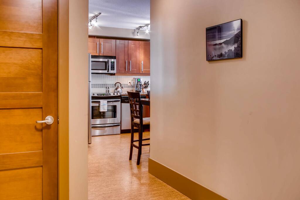 Raven 109 Hallway