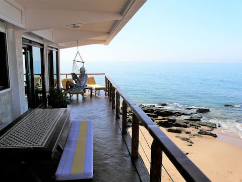 appartement de 3 chambres sur la plage  130 m²