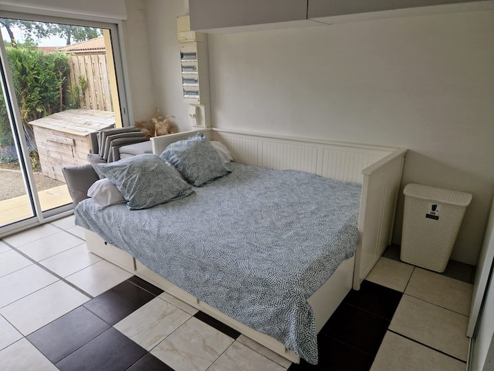 საძინებელი 1