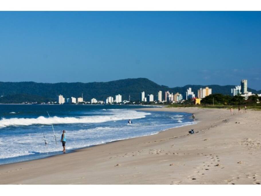 Praia de Piçarras.