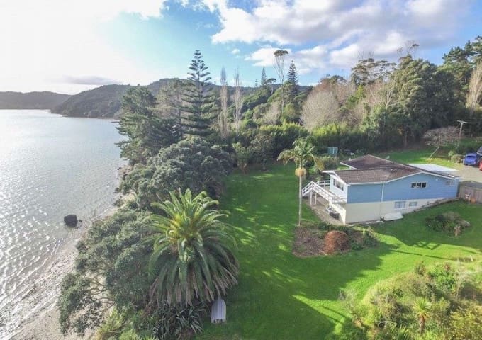 Peaceful Paradise - Absolute Waterfront