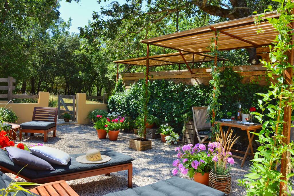 «JAS de MELNA»...Le jardin intime en PLEINE NATURE