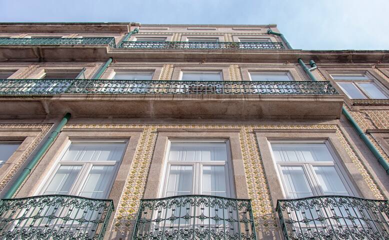 LIT Apartments – Sá da Bandeira gallery image 4