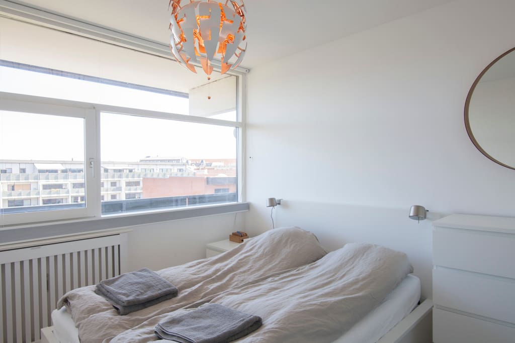 Bed room