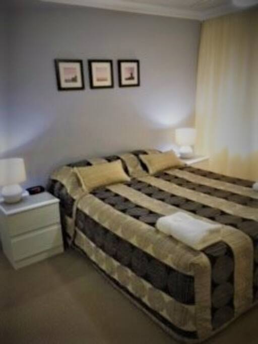 Queensize bed