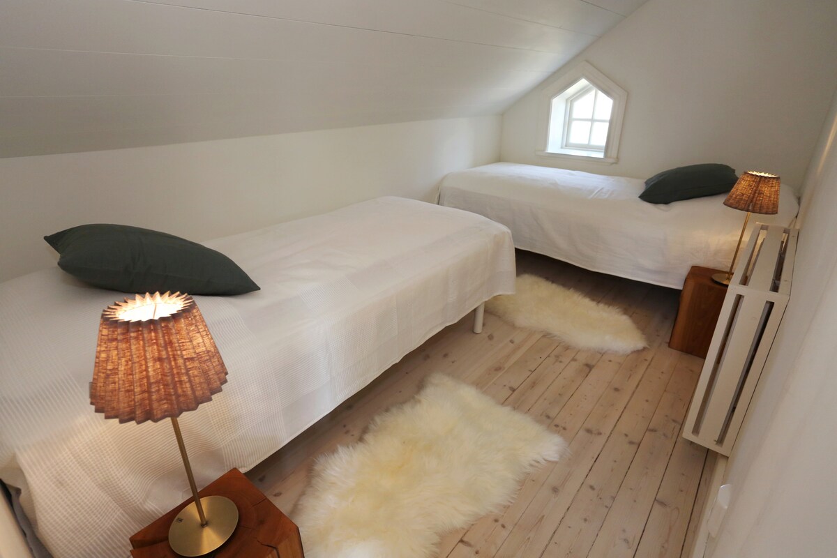 Das lila Schlafzimmer