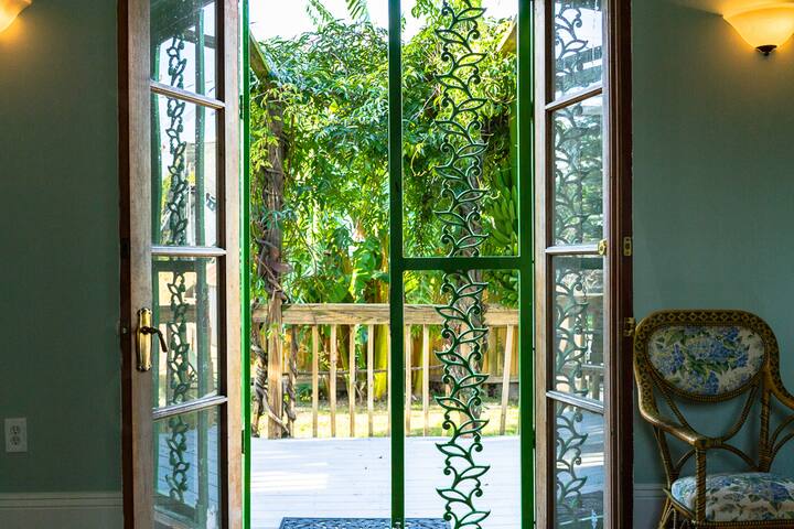 The Little House on Bayou Rd