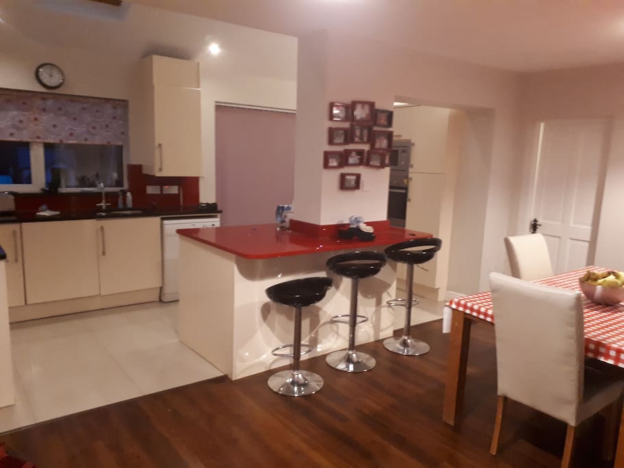 Kitchen dining room