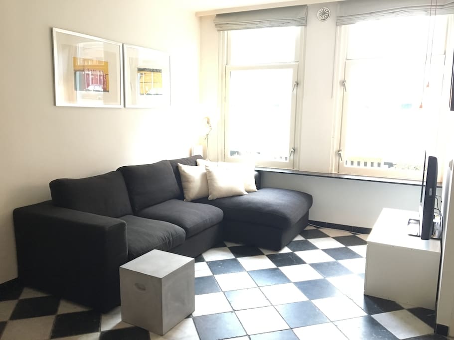 TV area (downstairs)