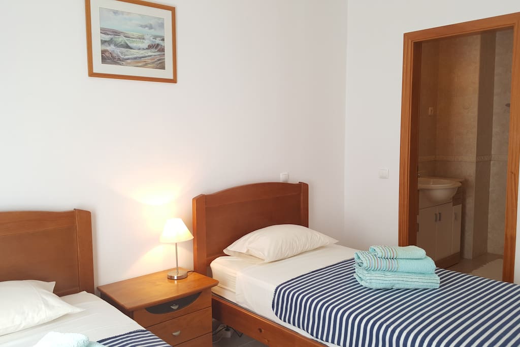 Bedroom 1 en-suite
