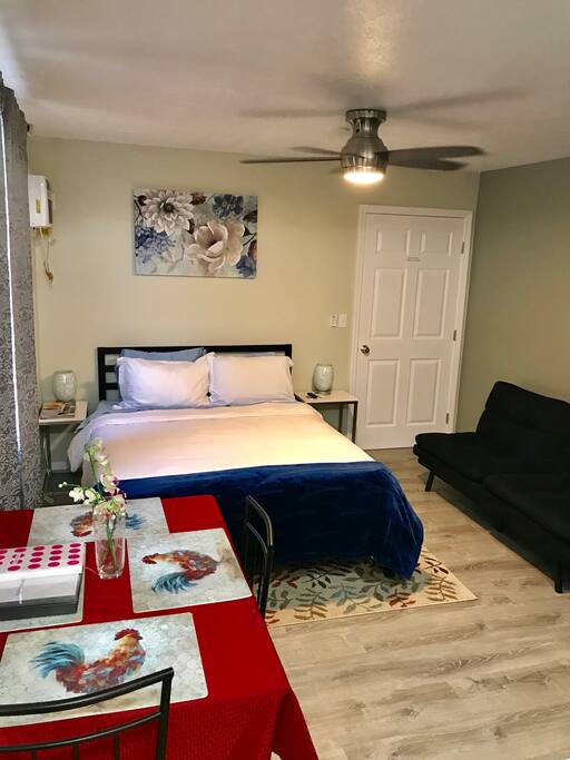 Cozy and relaxing studio with fully equipped kitchen! Your home away from home!
