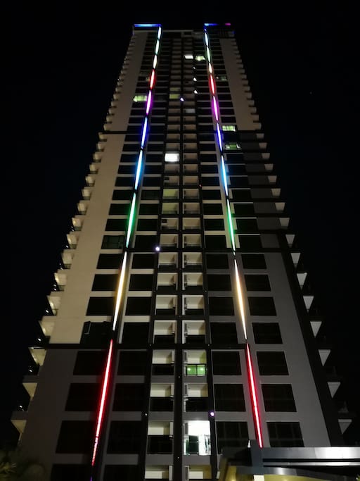 Building (36 floors)