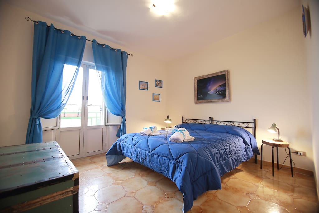 IT. Camera da letto Matrimoniale
EN. Double Bedroom
FR. Chambre Double