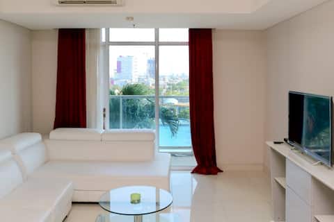 Spacious 3BedRoom Pusat kota Across Surabaya Plaza