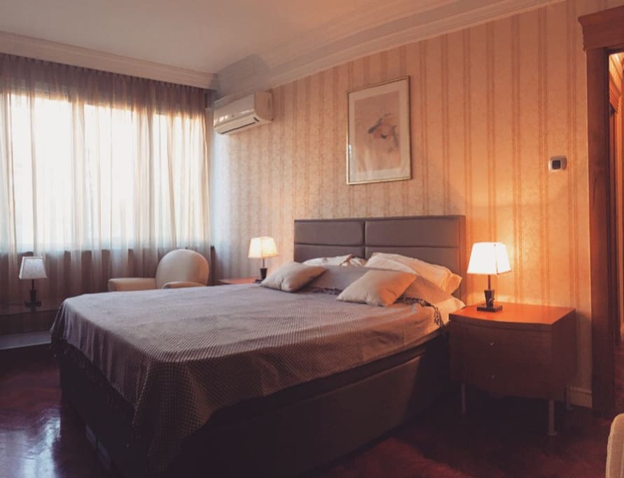 Bedroom+Living Room