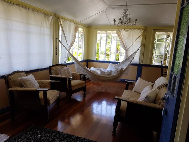 Guest home close to the beach and walking paths