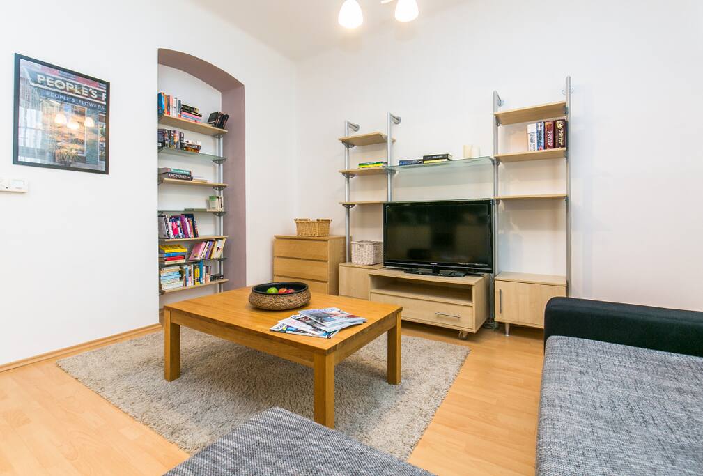 Living room area with English library