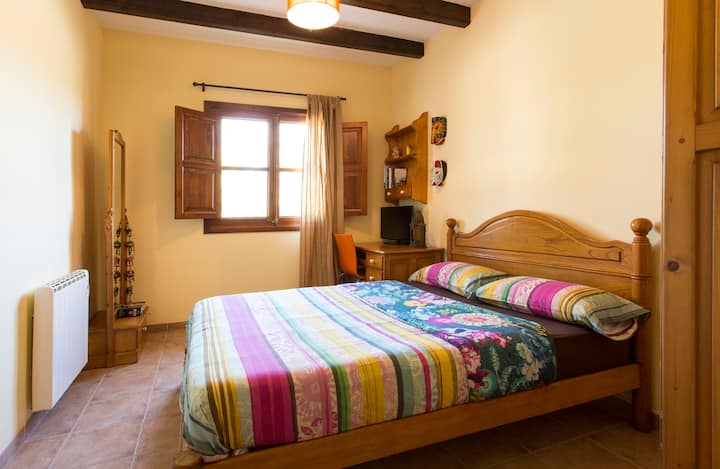 Საწოლი 190 სმ x 140 სმ