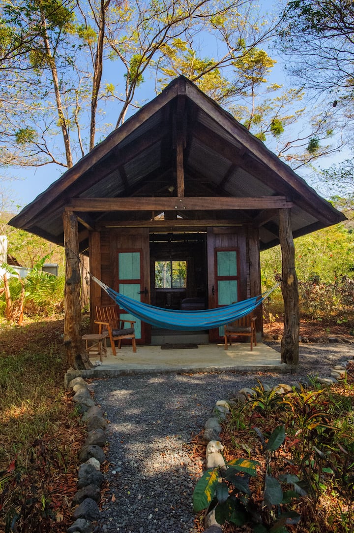 Rustic Beach Cabana with detached bathroom — 1 bedroom vacation rental in Cambutal