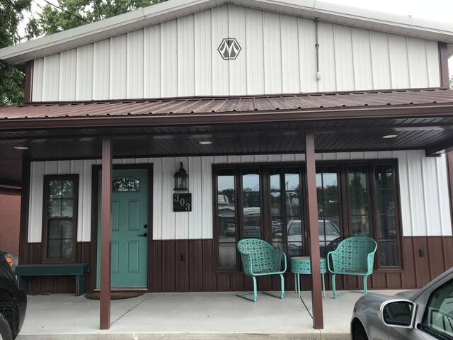 Airbnb Fairfield Vacation Rentals Places To Stay Illinois