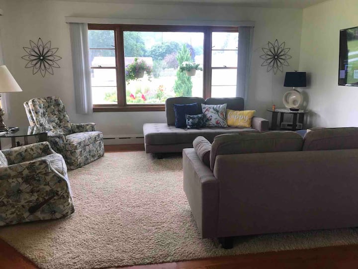 Მისაღები ოთახი 