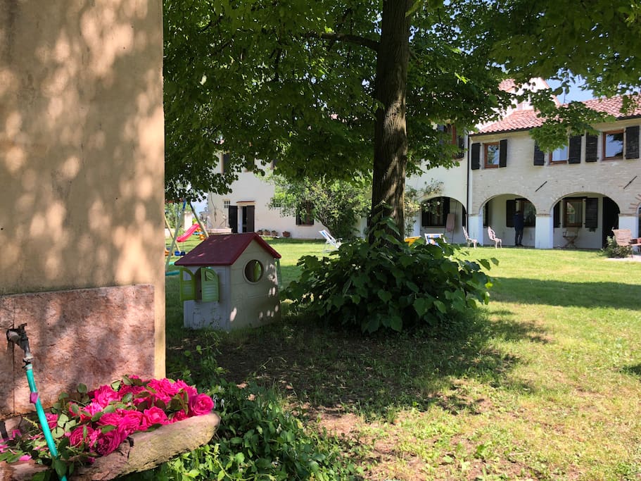 VISTA DAL GIARDINO
