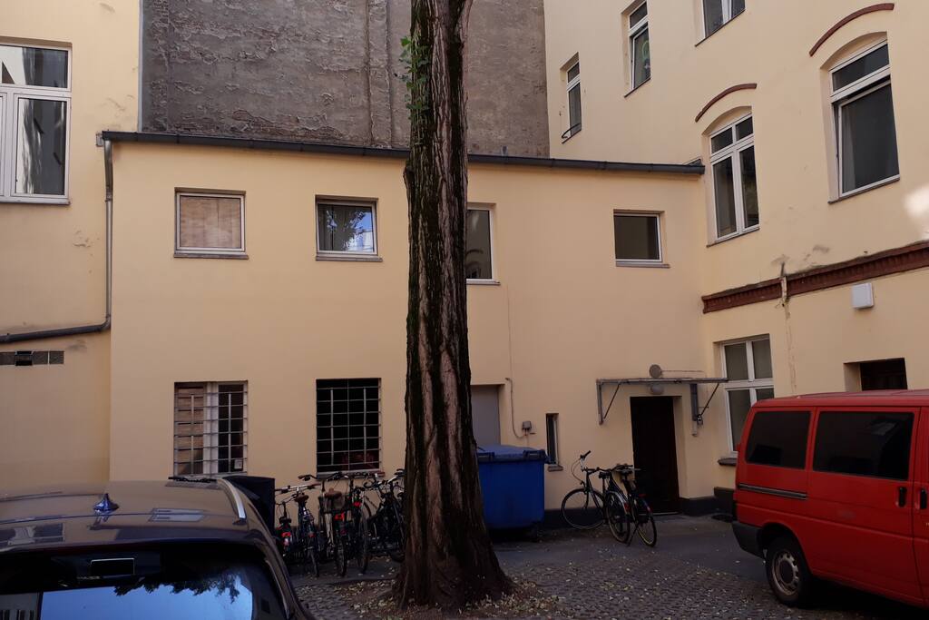 Wohnungseingang direkt vom Innenhof