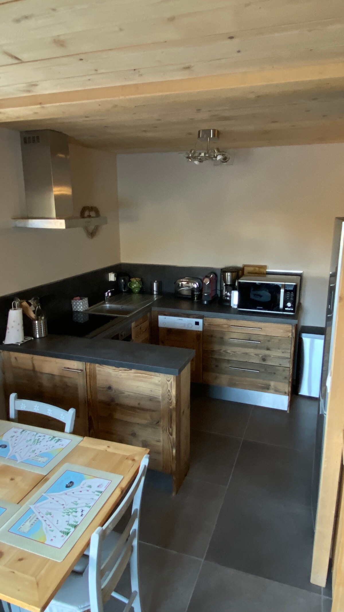 Top performing Airbnb: Independent accommodation in chalet – Mont Blanc view in Saint Gervais Les Bains