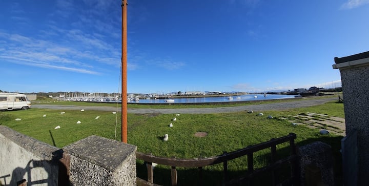 Karen's Place - Pwllheli