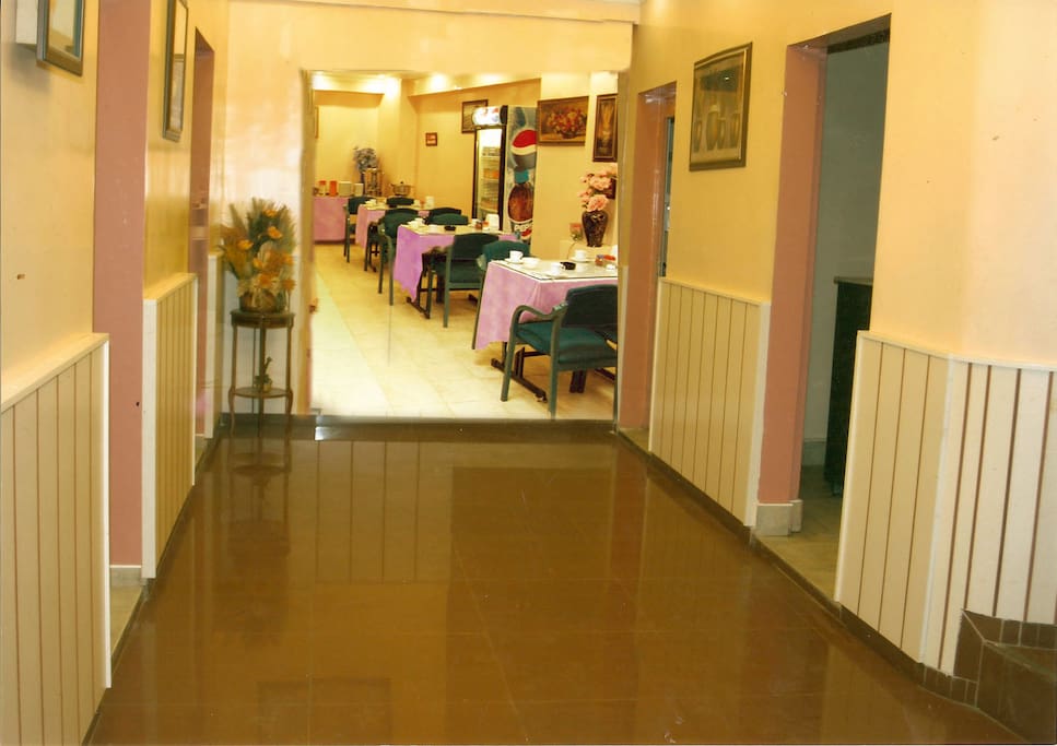 KAHVALTI SALONU
