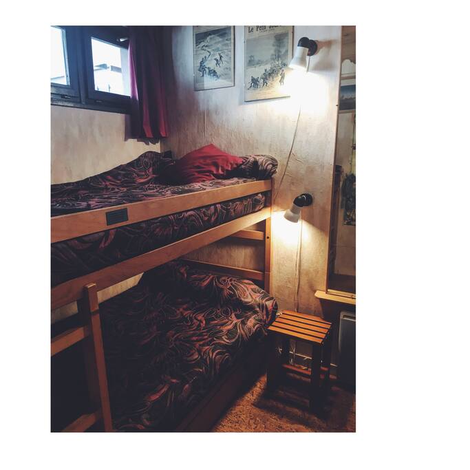 Chambrette / Bedroom