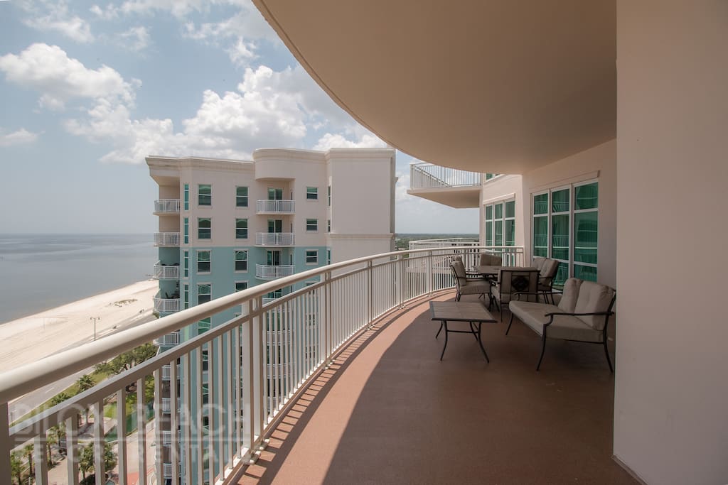 Legacy I 1305 Penthouse