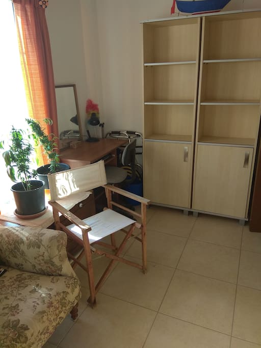 Aynı oda başka bir açı