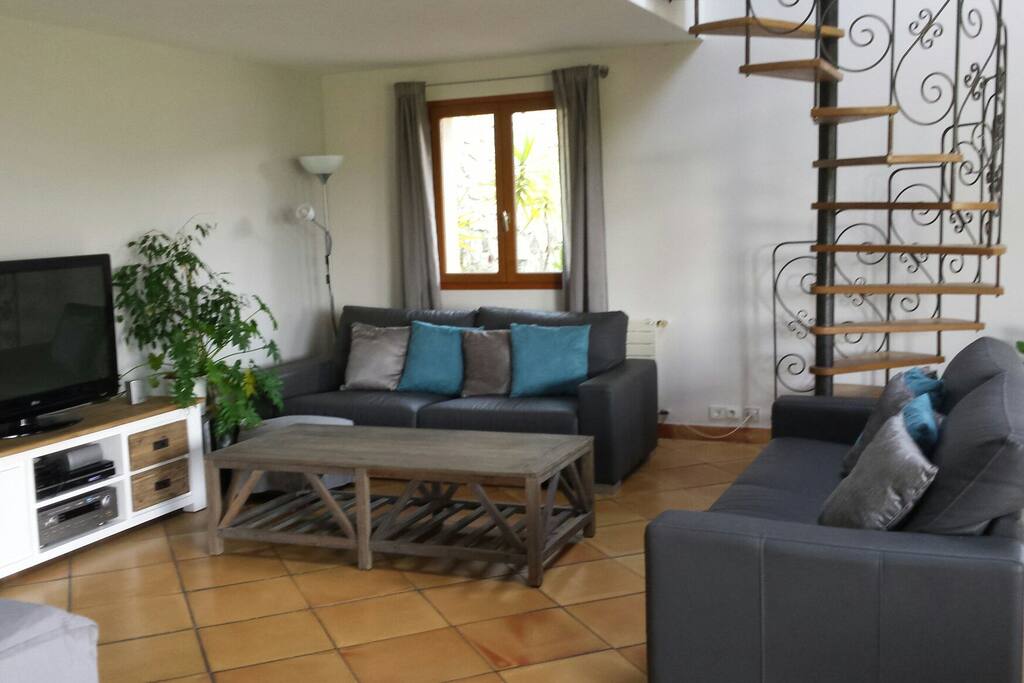 Salon au rez-de-chaussée